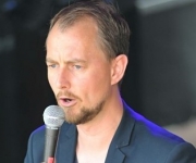 Kasper Nielsen Standup komiker og foredragsholder med noget på hjertet