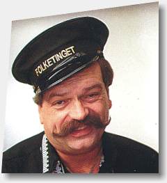flemming-kroell-thorbjoern-scooterstoevler-revy
